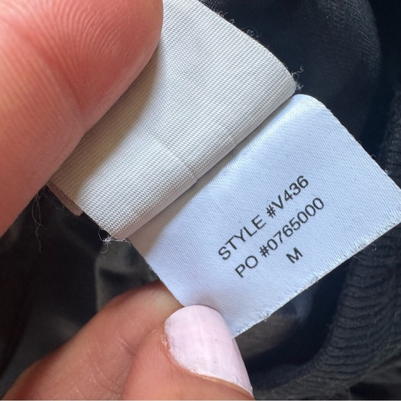 Vuori Meta Jogger Pants black Tapered Performance pull on drawstring V436 medium - Picture 8 of 11